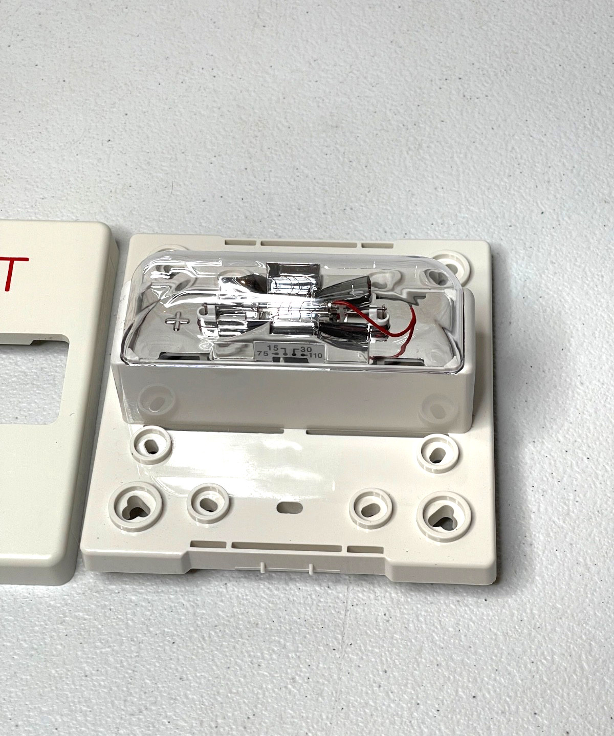 Siemens ST-CMC-W-MNS-ALERT White Wall Mount Strobe Alarm