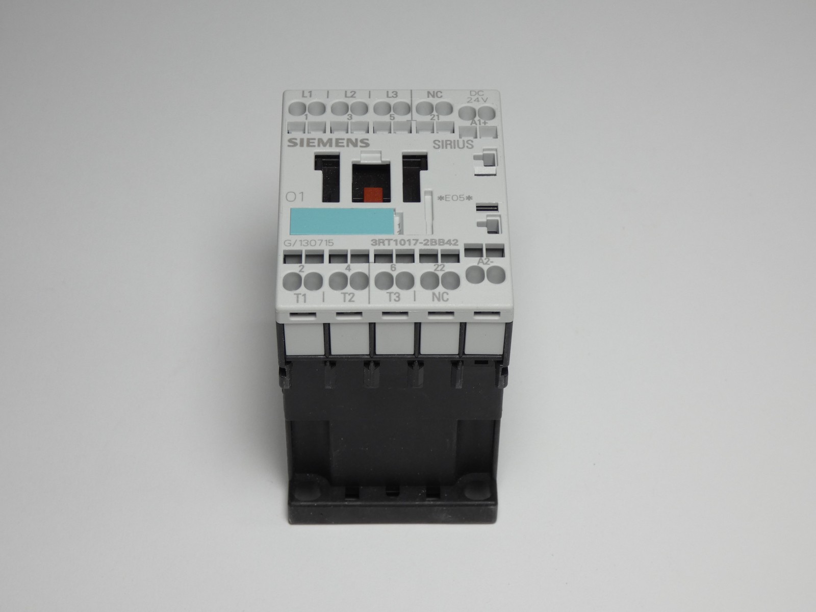 Siemens 3RT1017-2BB42 Contactor AC-3 5.5kW 400V 24VDC – NEW Surplus!