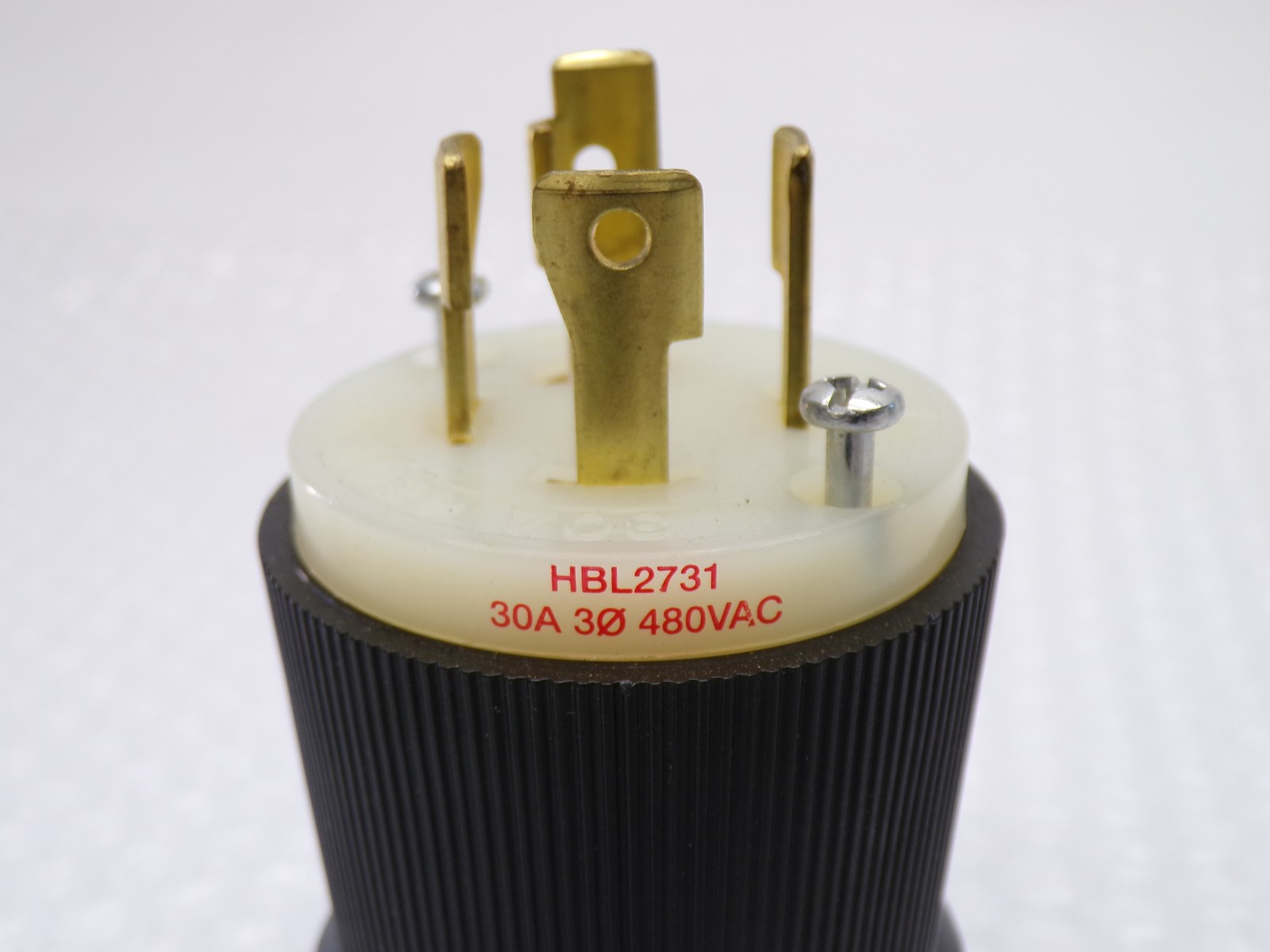 HUBBELL HBL2731 PLUG NSNP