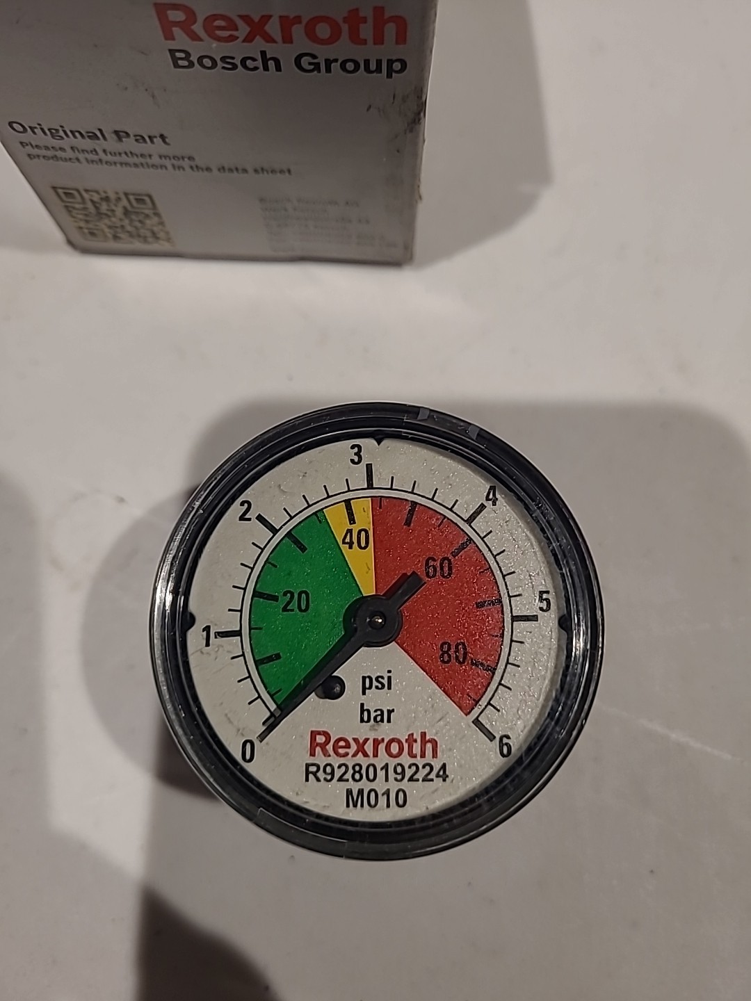 Rexroth 0-6 BAR pressure Gage. R928019224. New In Box.