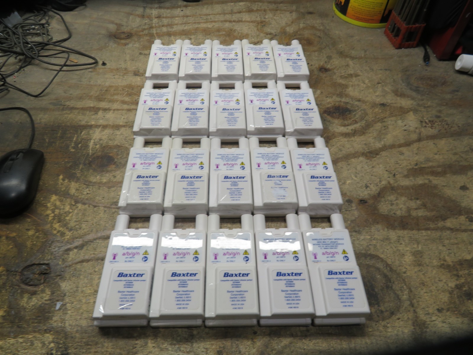 LOT OF 20 Baxter Spectrum IQ 36010 A/B/G/N Battery + Case AS IS UNTESTED