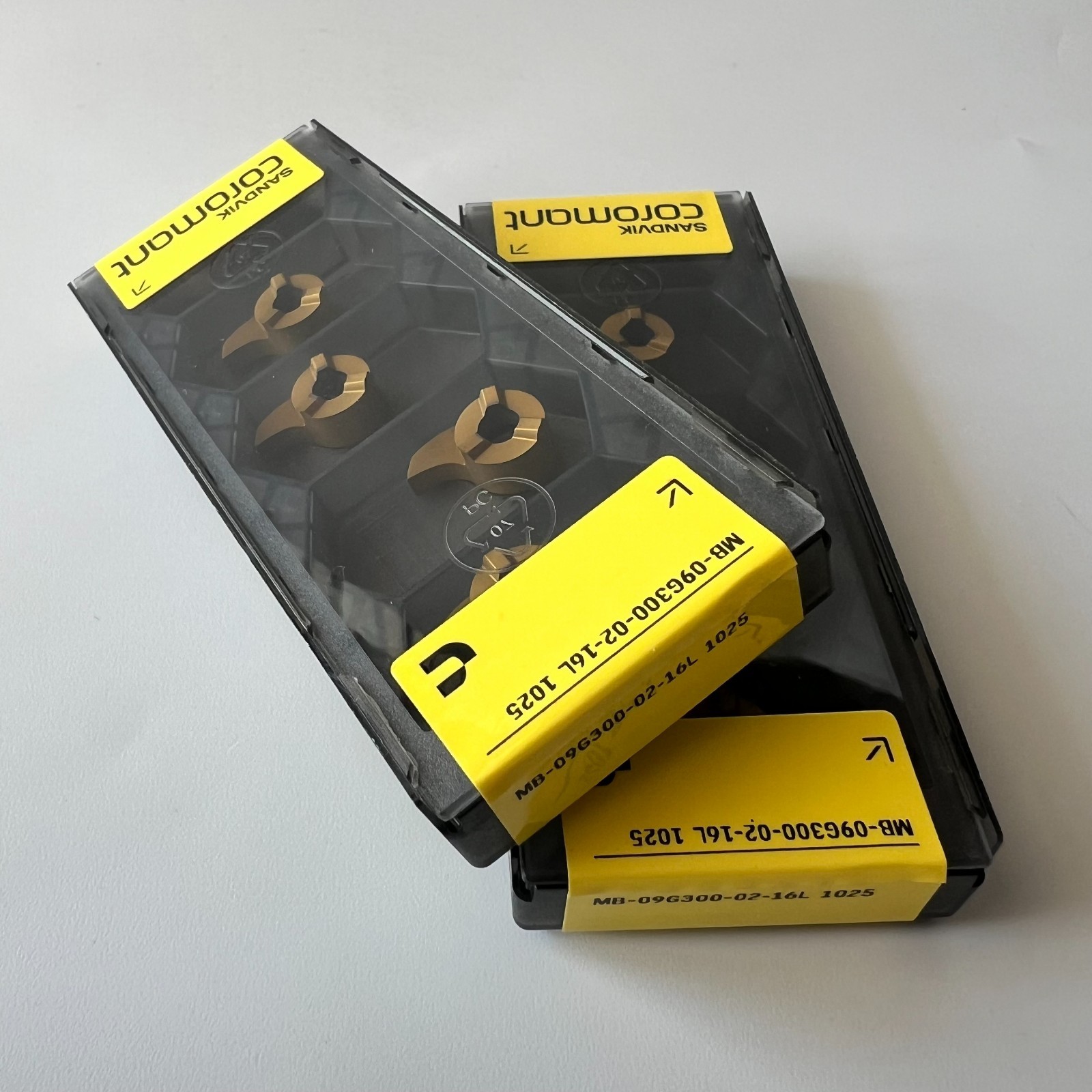 MB-09G300-02-16L 1025/ Sandvik /10 PCS