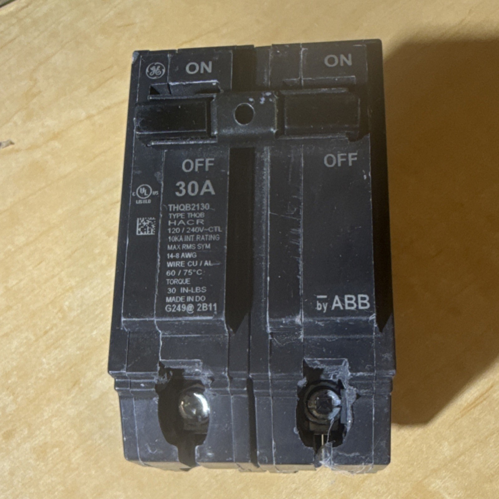 GE THQB2130 Circuit Breaker 30A 2-Pole 120/240V Bolt-On Black HACR