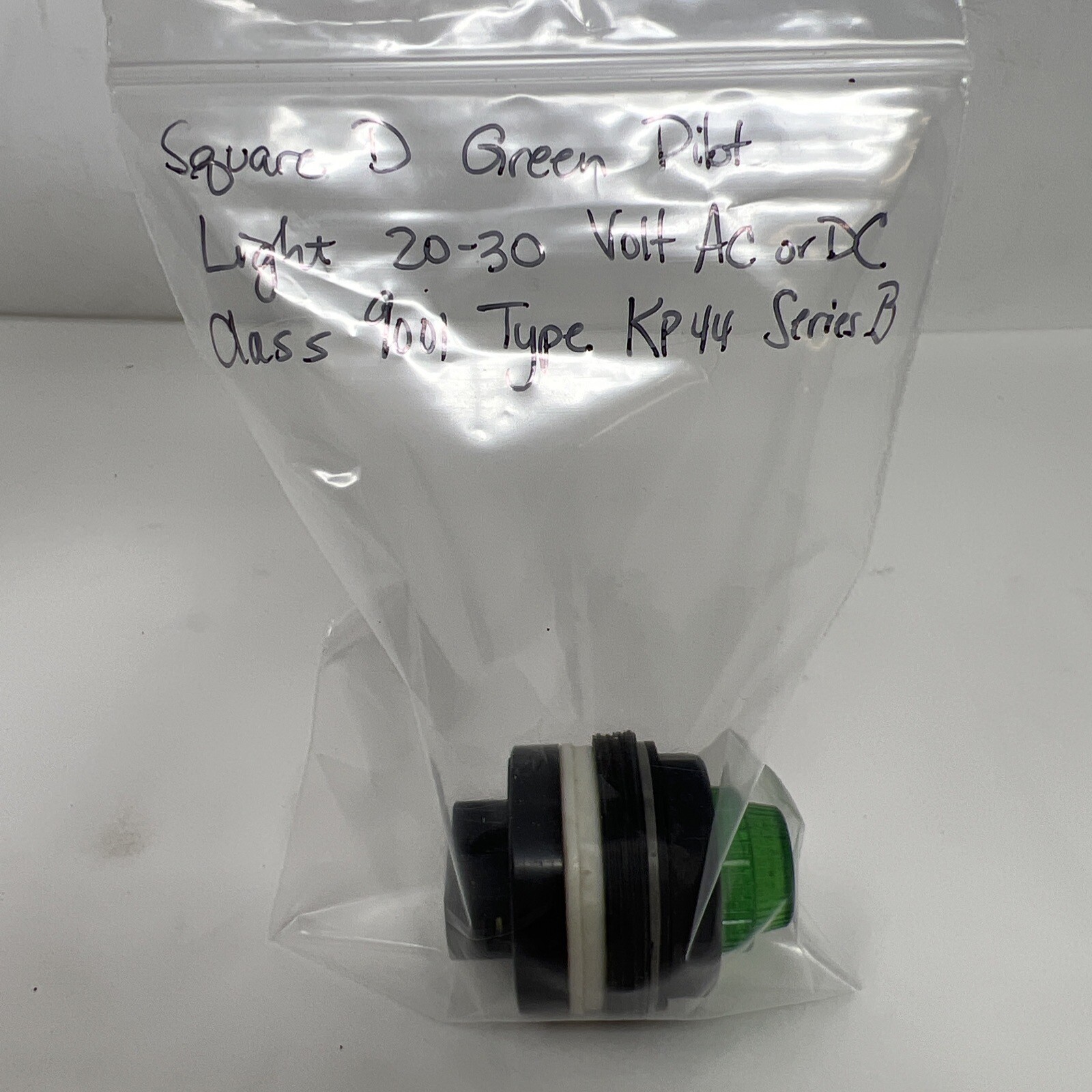 Square D Green Pilot Light, Series B, 20-30 Volt AC or DC Class 9001 Type KP44