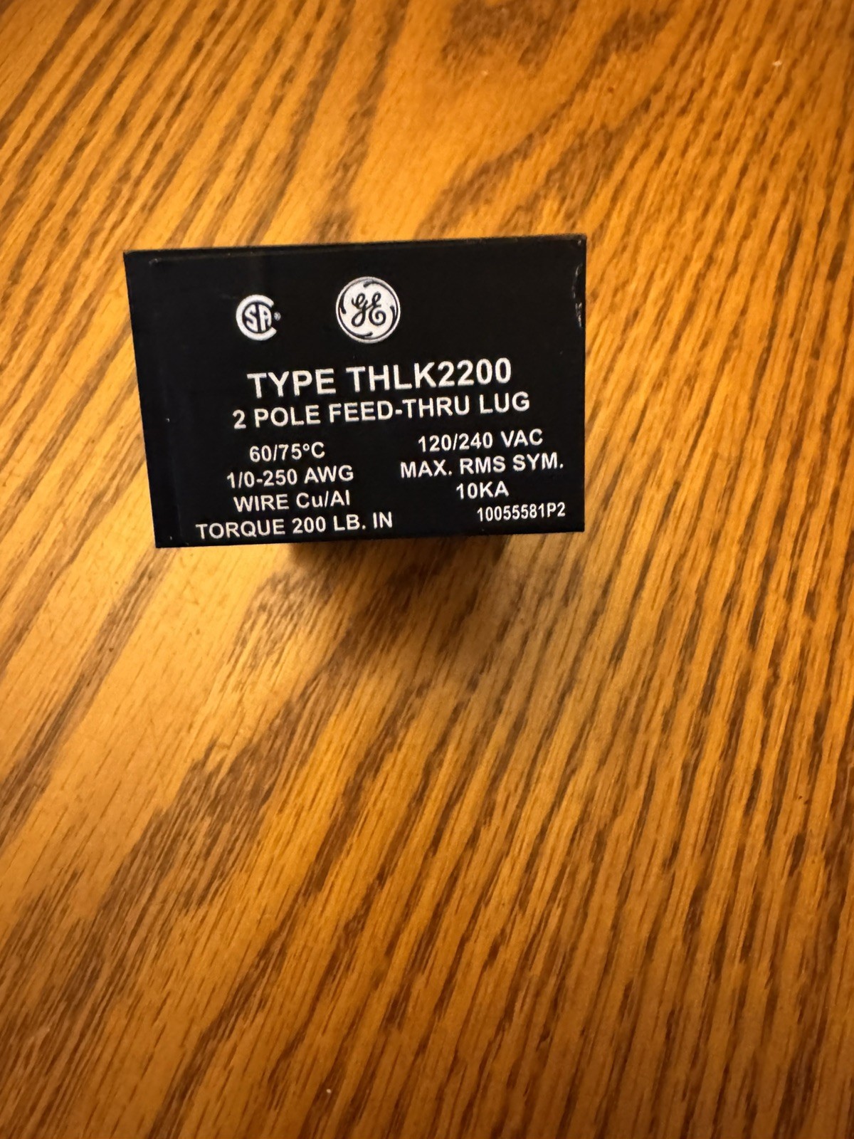 ! NEW ! GE THLK2200 2 Pole Feed-thru Lugs 120/240VAC