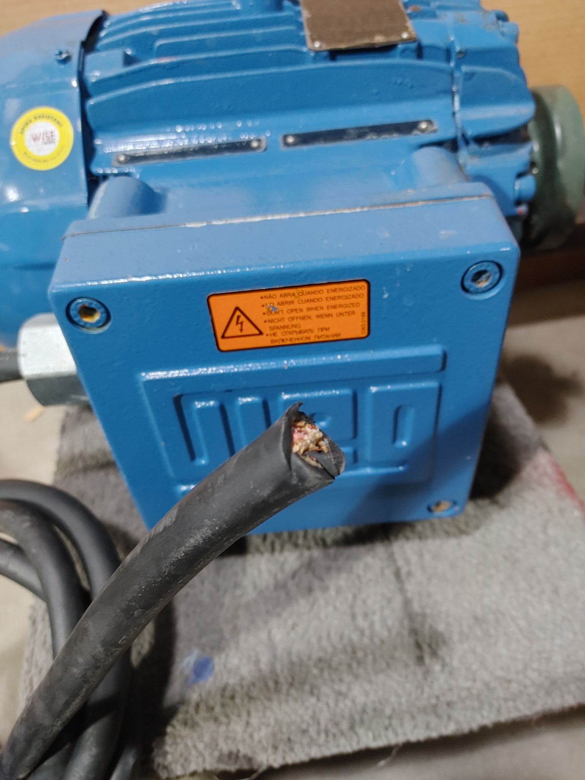 WEG 00518XT3E184T 3PH 1755 RPM 208-230/460 V 184T W21 Explosion Proof Motor