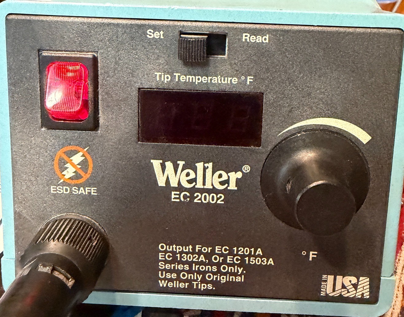 Weller EC2002 Soldering Station with EC1302A Soldering Iron AS-IS read descrip