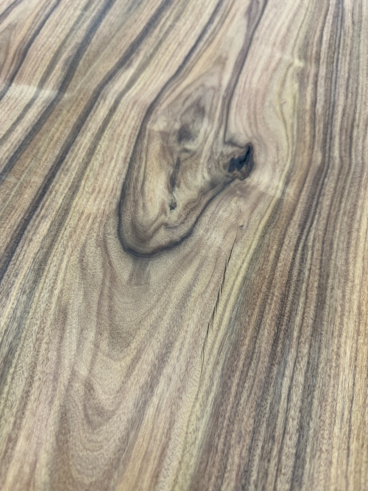 Santos Rosewood Raw Wood Veneer 2 sheets 103» x 9» 320G