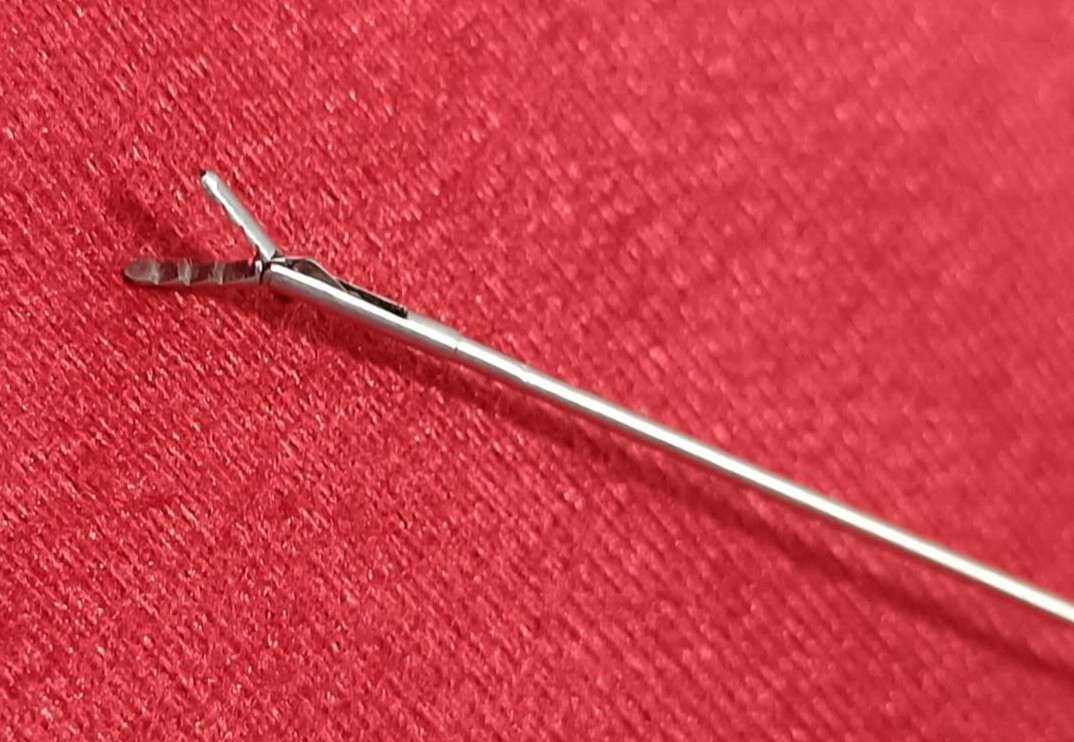 Hysteroscopy Semi-Rigid Alligator Grasper 5FR 40cm Reusable Instruments.