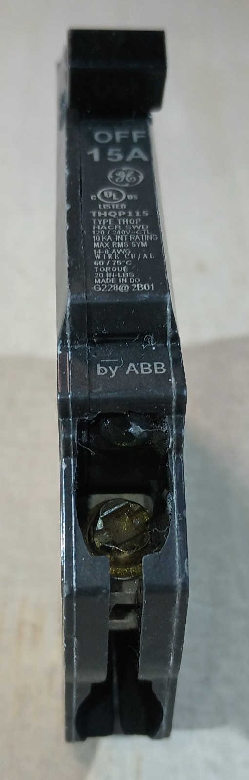 GE THQP115 15A Circuit Breaker