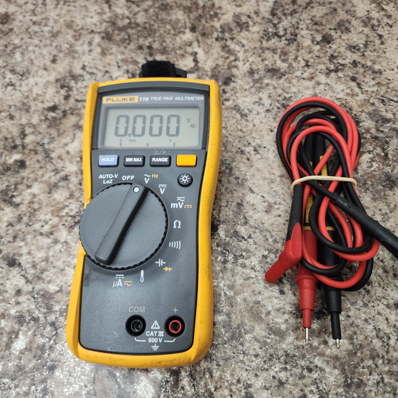 FLUKE 116 True RMS HVAC Digital Multimeter With Leads No Case