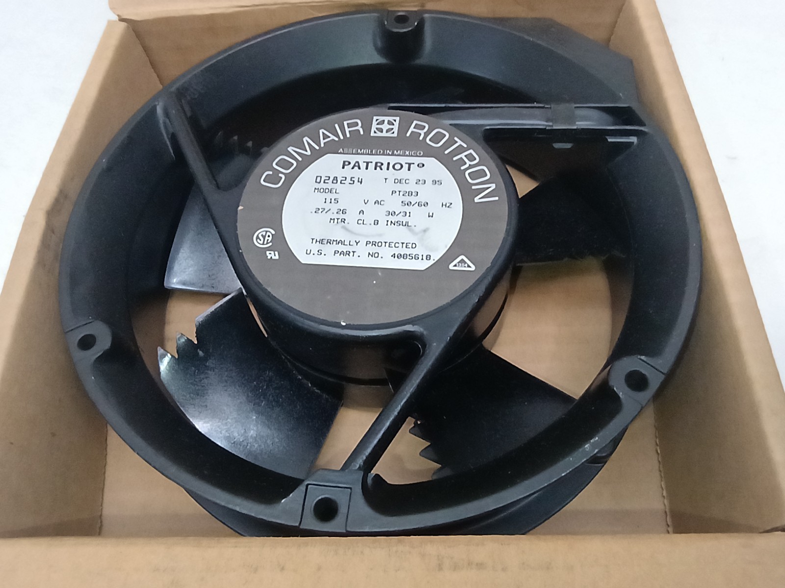 Comair Rotron Patriot PT2B3 028254 19028254A 115VAC 235CFM 172mm Fan NOS