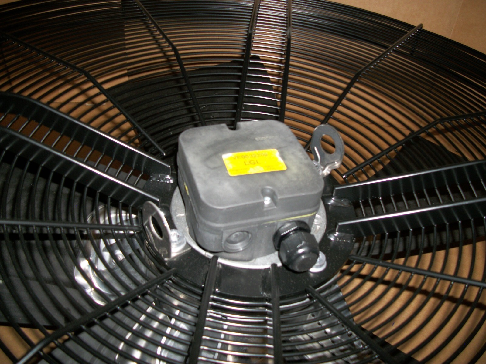 NEW EBM-PAPST AXIAL COOLING FAN MODEL S6D910-BC05-03 3-PHASE EBMPAPST USA SELLER