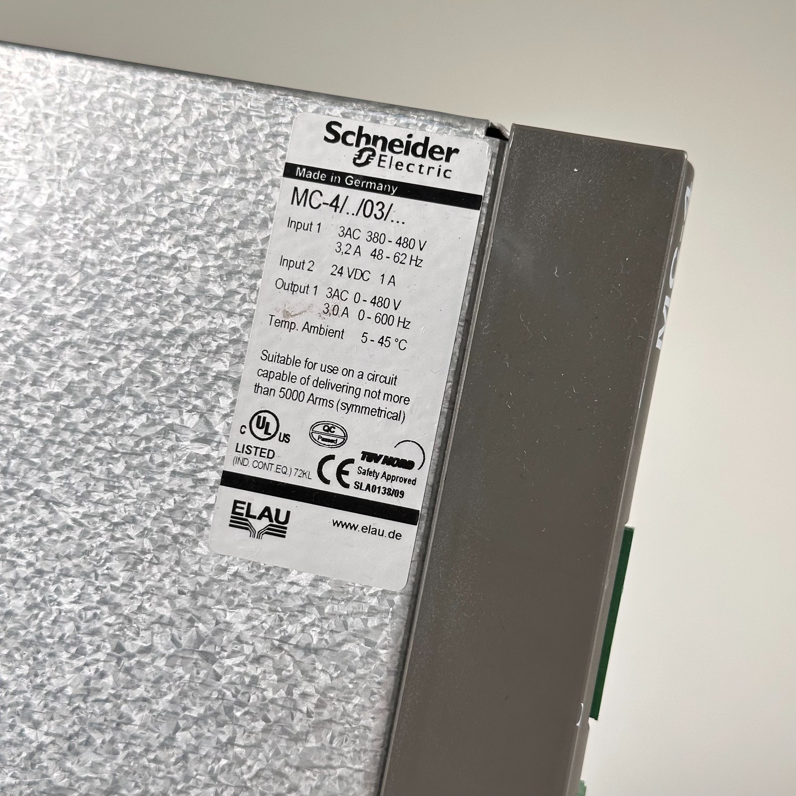 Schneider Electric Elau MC-4 13130245 Pac Drive MC-4/11/03/400 480V H-4