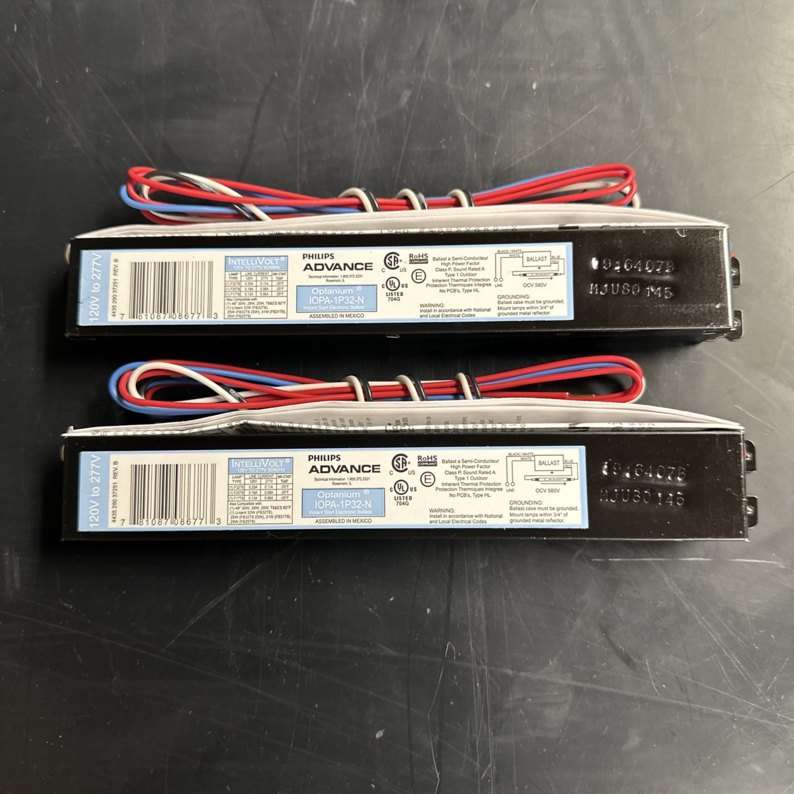 (2) Advance IOPA-1P32-N Philips Advance 32 Watts, 1 Lamps, Electronic Ballast