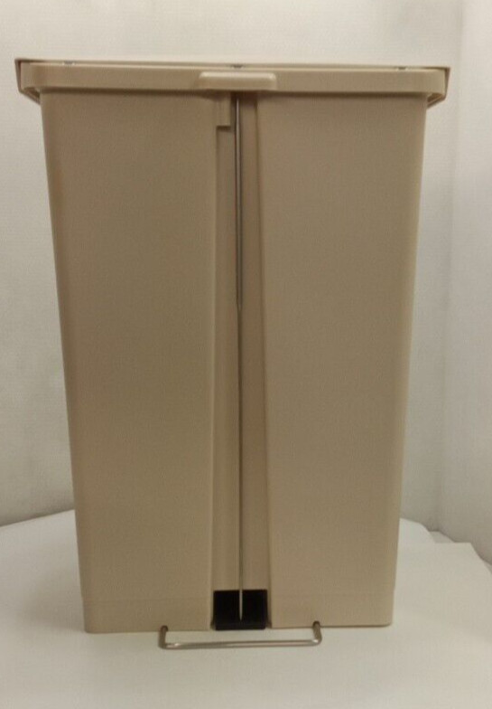 Rubbermaid 1883552 SlimJim Resin Front Step-On Rectangle Trash Can Beige 24 Gal