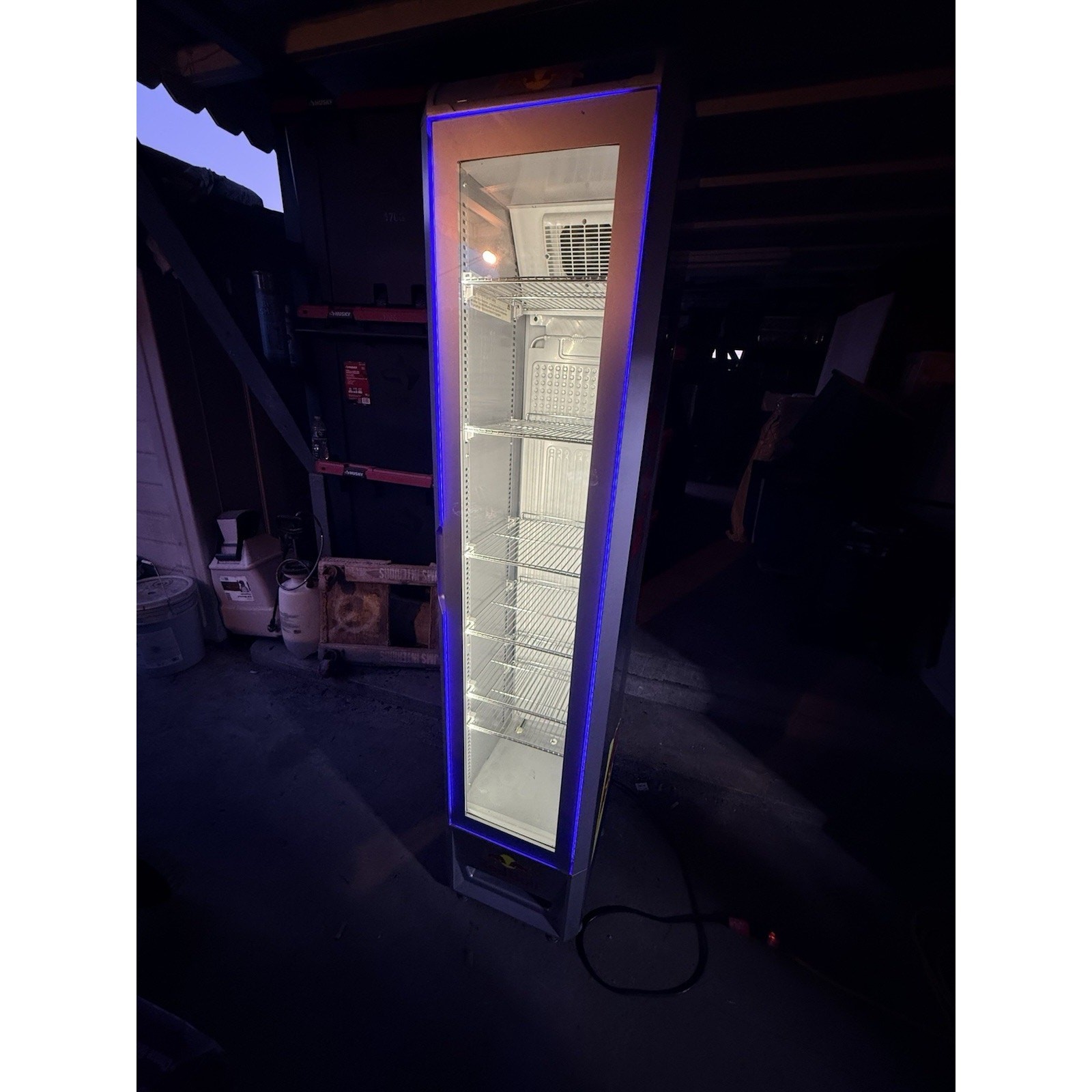 Red Bull Slim Mega Refrigerator Cooler Eco 5.5 cu.ft 115V Bar Office Garage