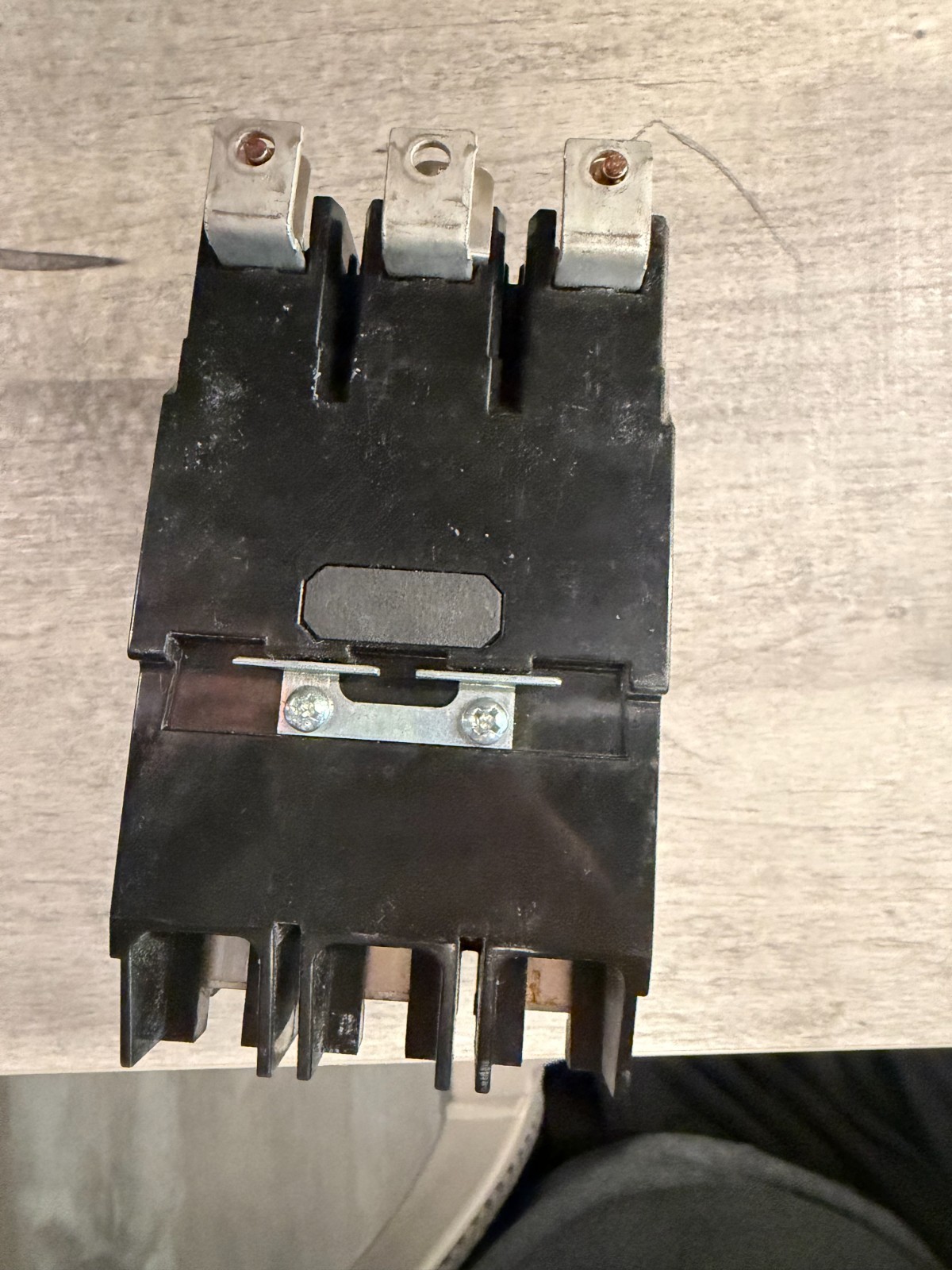 GE TEY340 40A 480Y/277V 3 Pole Circuit Breaker Q-Line Bolt-On