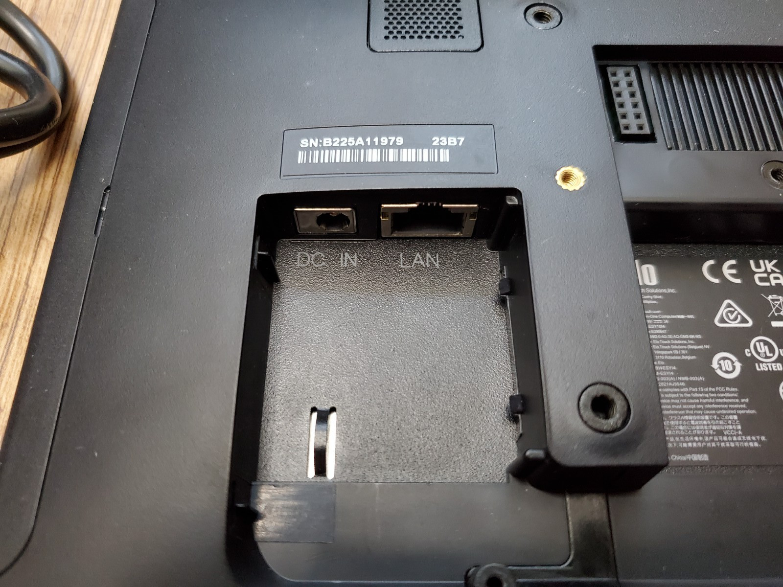 ELO 10″ I-Series 4.0 AiO Touchscreen Tablet Computer (E390647) w/ PoE (E413396)
