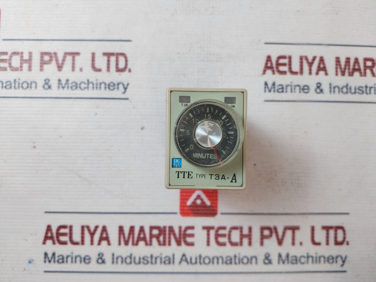 TTE T3A-A Timer Relay with Base 0-30 Min DC 24V