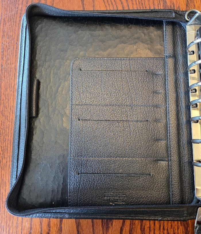 Franklin Covey Franklin Quest Black Leather Zipper Binder 7-Ring Organizer