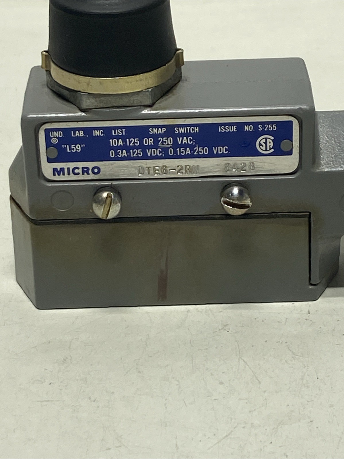Honeywell Micro Switch DTE6-2RN2 NOS