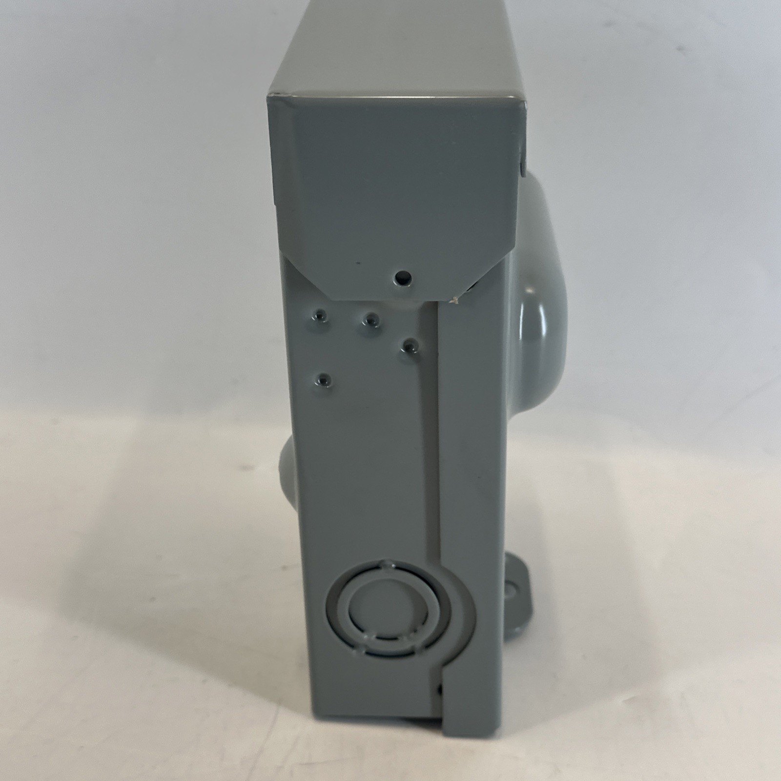 GE 60 Amp Non Fusible Air Conditioner Disconnect TFN60RCP Gray