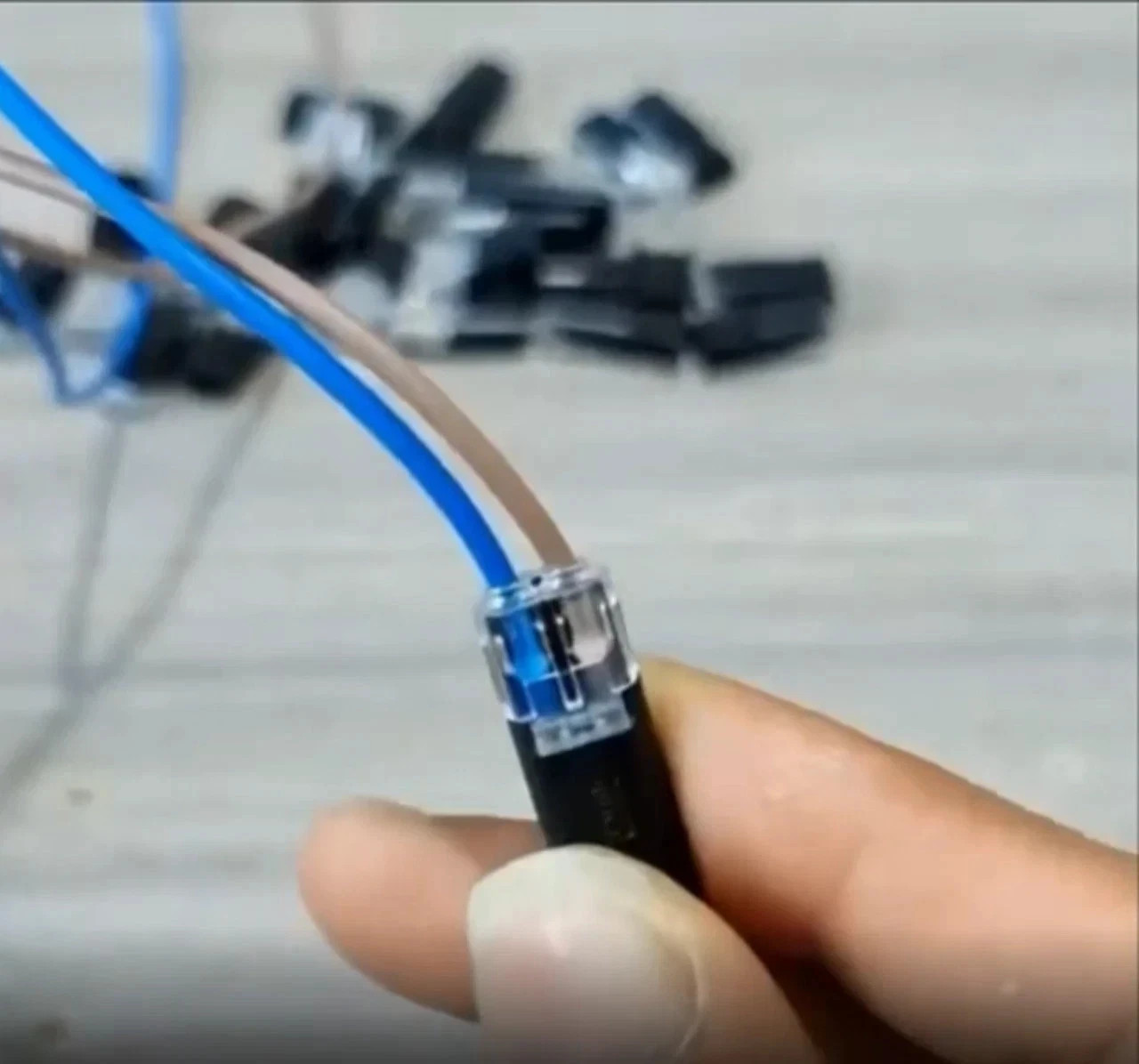 20-50pcs Double-Wire Plug-in Connector with Locking Buckle, AWG 18-22