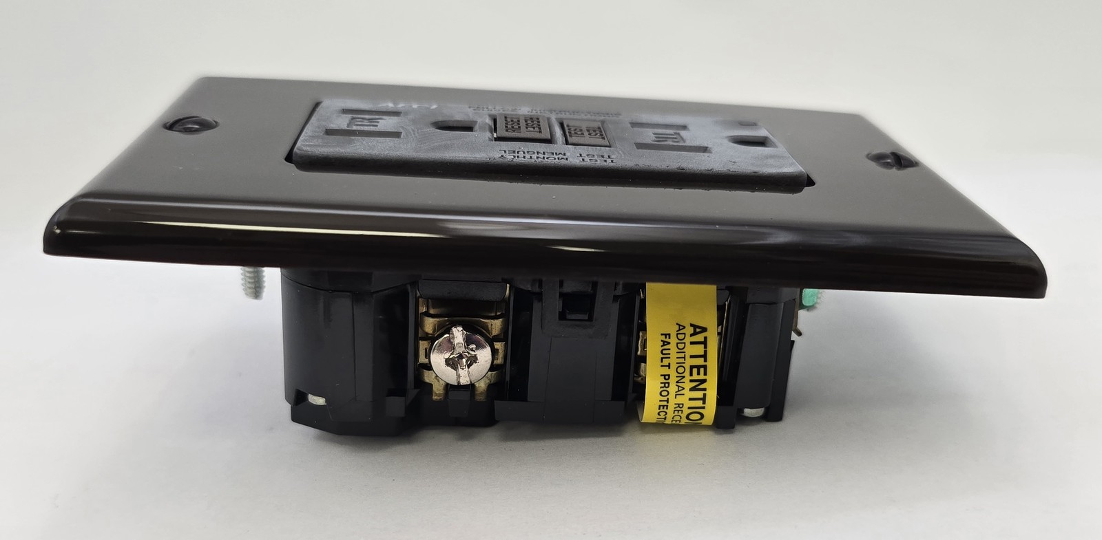 10PC Pass & Seymour AF15TR Tamper-Resistant AFCI Receptacle 15A 125V 60Hz