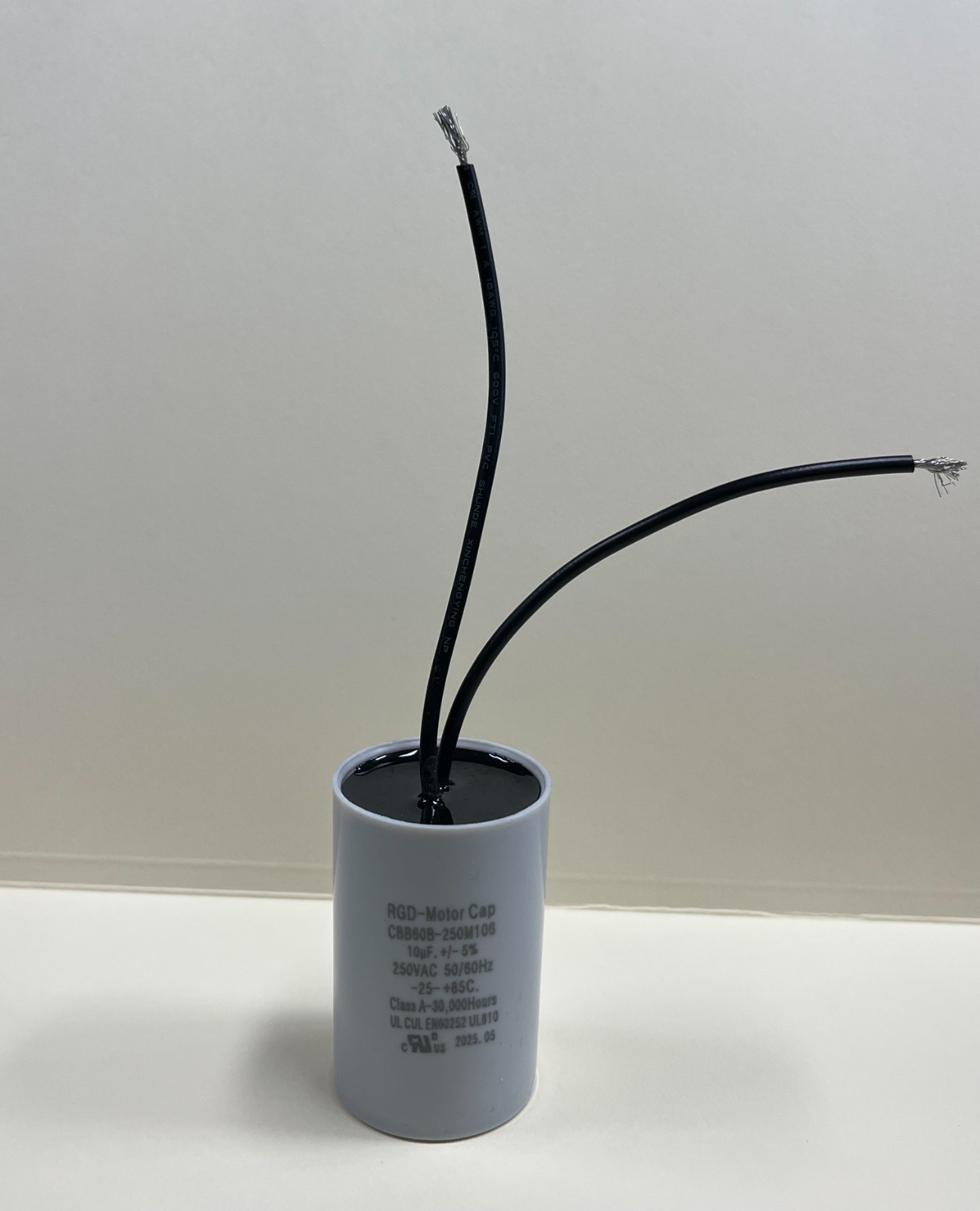 CBB60B-250M106 10 uF 250 VAC Run Capacitor 4.0″ Wire Leads FAST SHIPPING!!