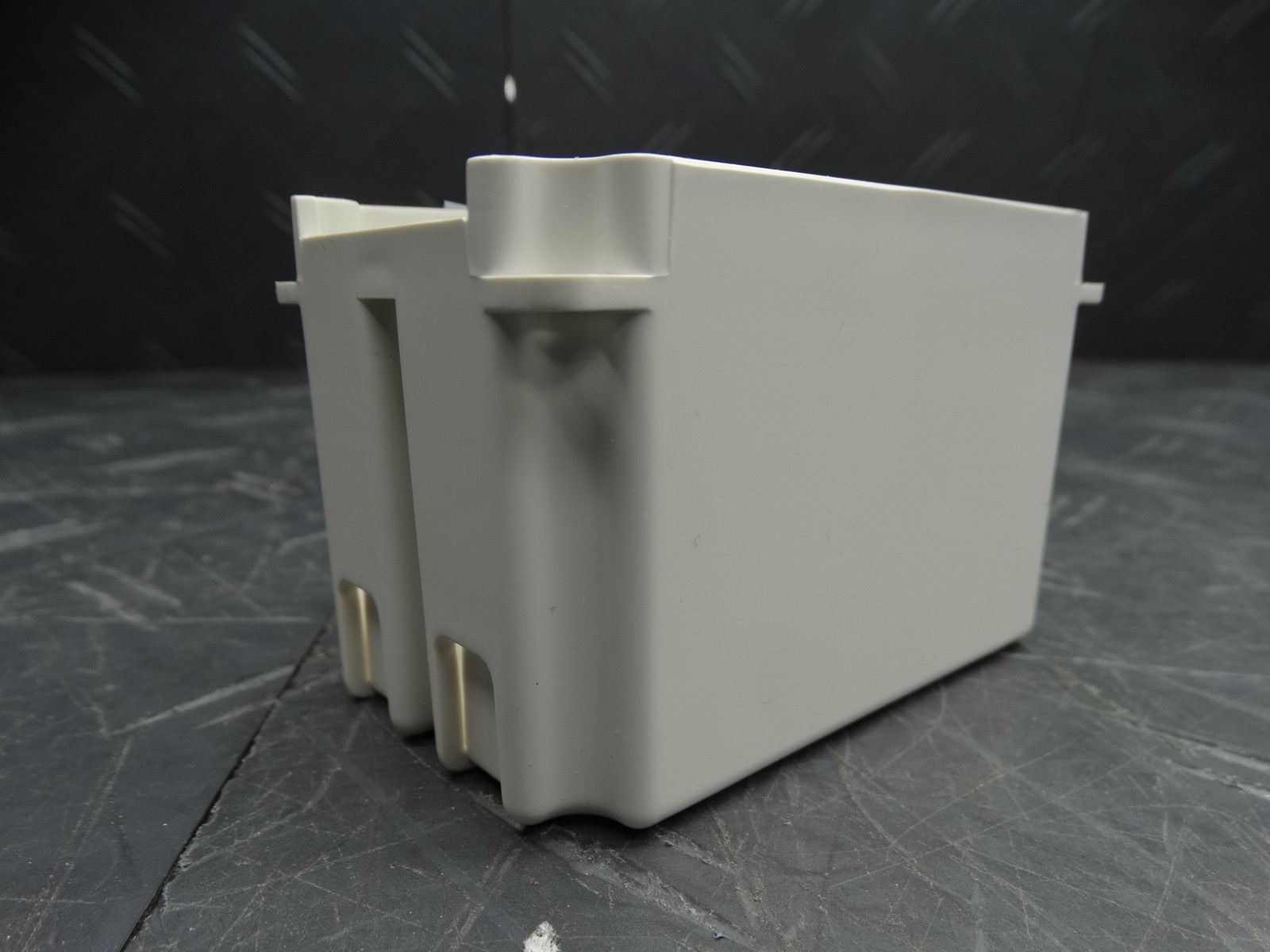 Commercial Electric 1-Gang 1-Decorator/Rocker/1-Duplex; Cable Wall Plate 1-Pack