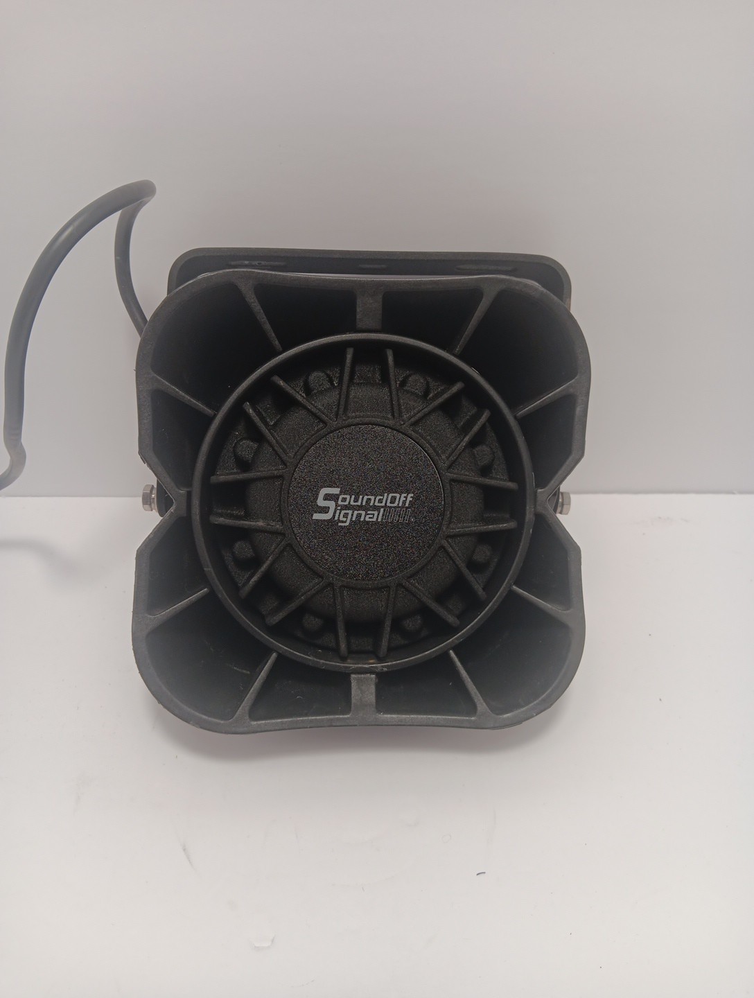 SoundOff Signal siren speaker 100w – universal Bail bracket