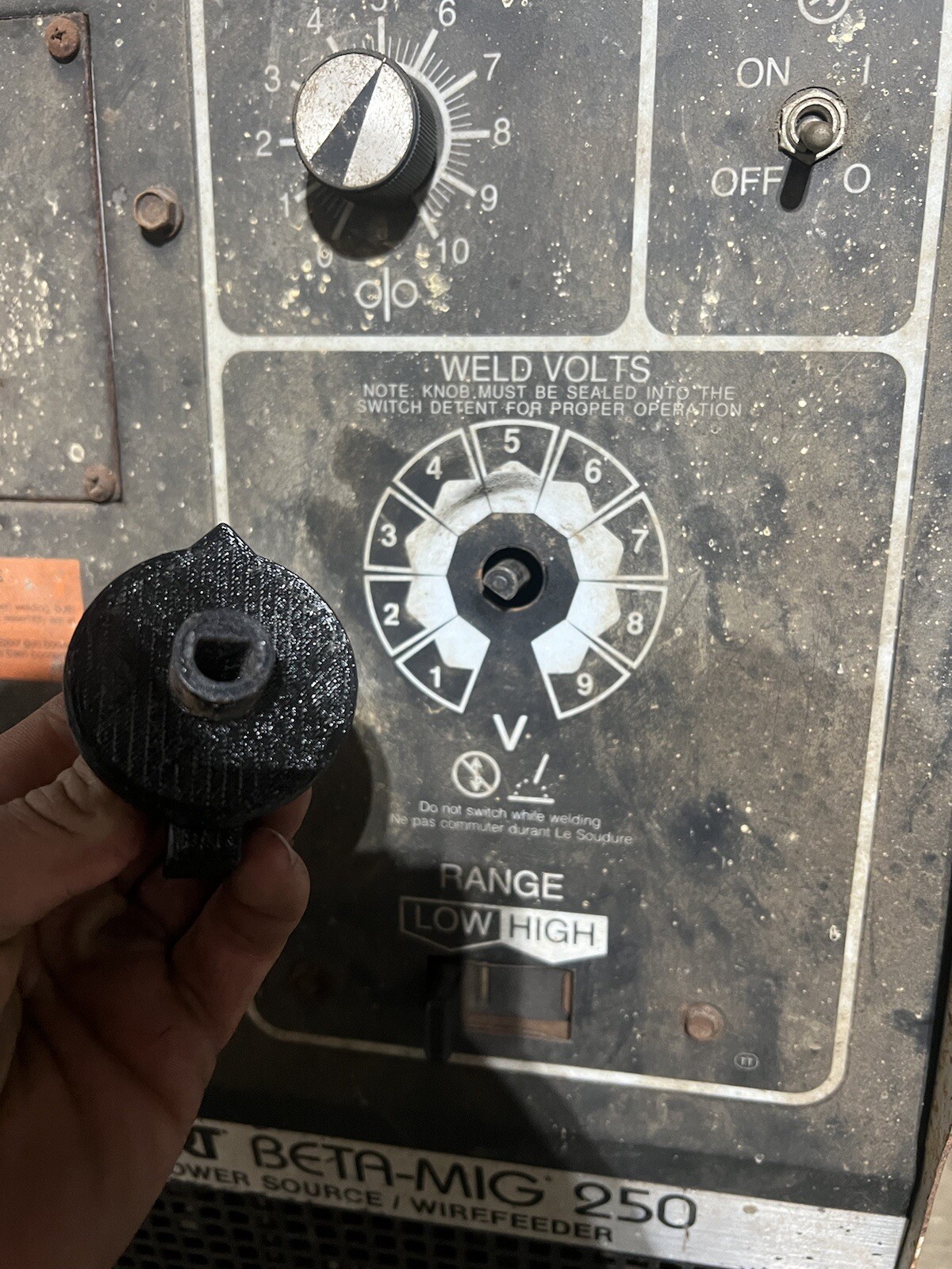 Hobart Beta-Mig 250 Replacement Voltage Knob