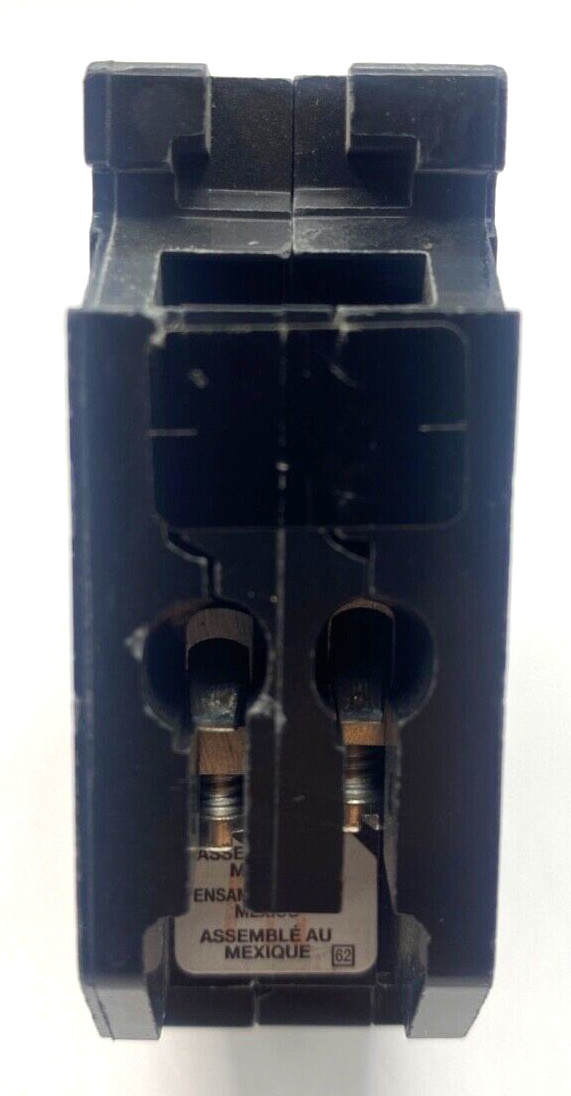 New Homeline HOMT3020 1 Pole 30/20 Amp 120V AC Type HOMT Plug In Tandem Breaker