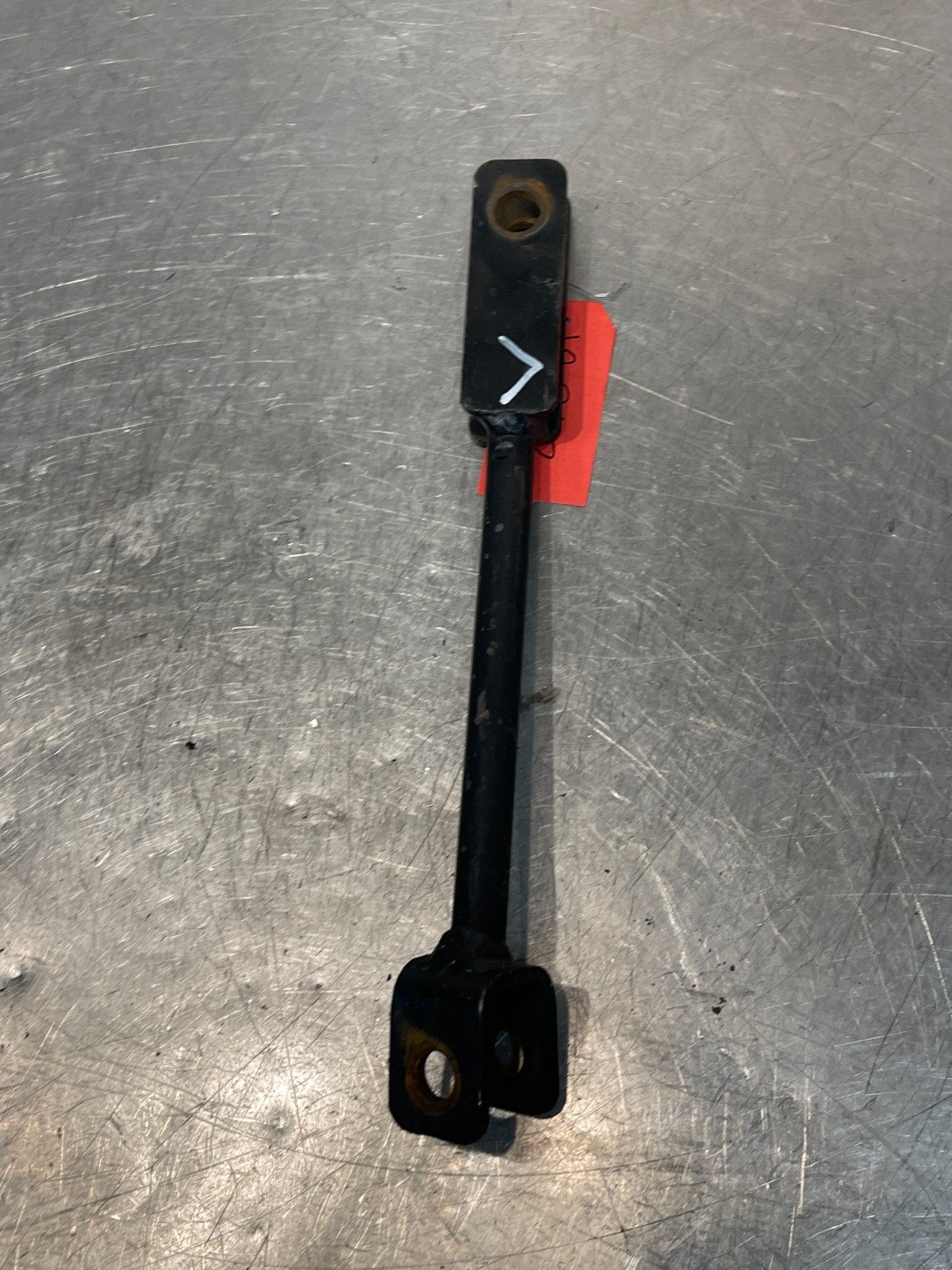 John Deere 1025R Tractor Left Upright 3pt Hydraulic Lift Link Arm