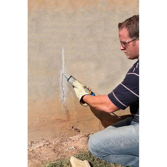 QUIKRETE Water Resistant 10 -oz Concrete Crack repair