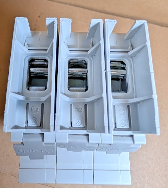 Siemens 5SJ4340-7HG Miniature Circuit Breaker, 3P, 40A, 400V (New NB)