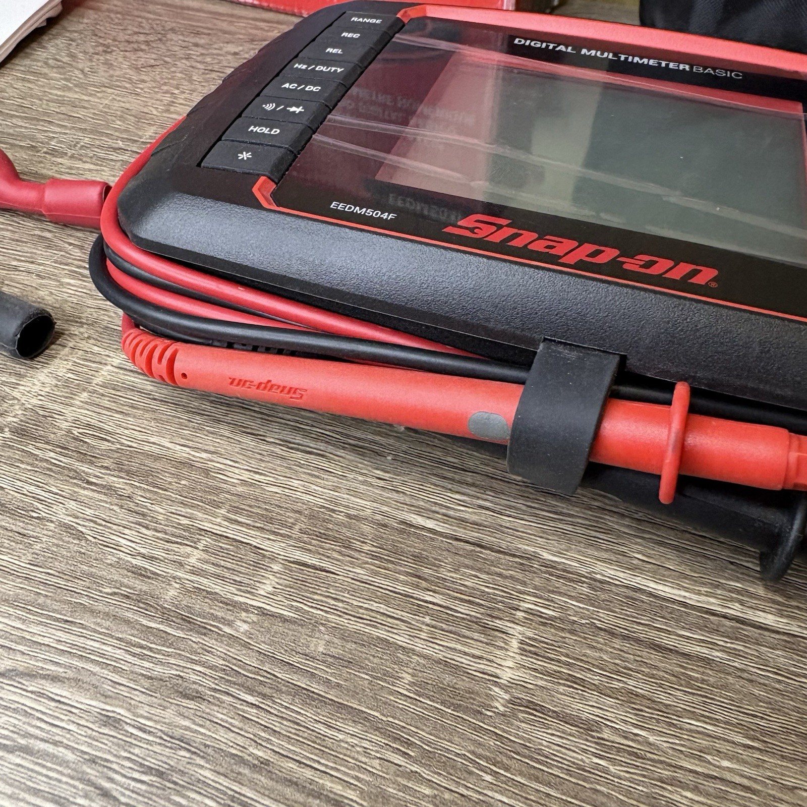 Snap On EEDM504F Basic TRMS Digital Multimeter with Leads & Pouch – 13978