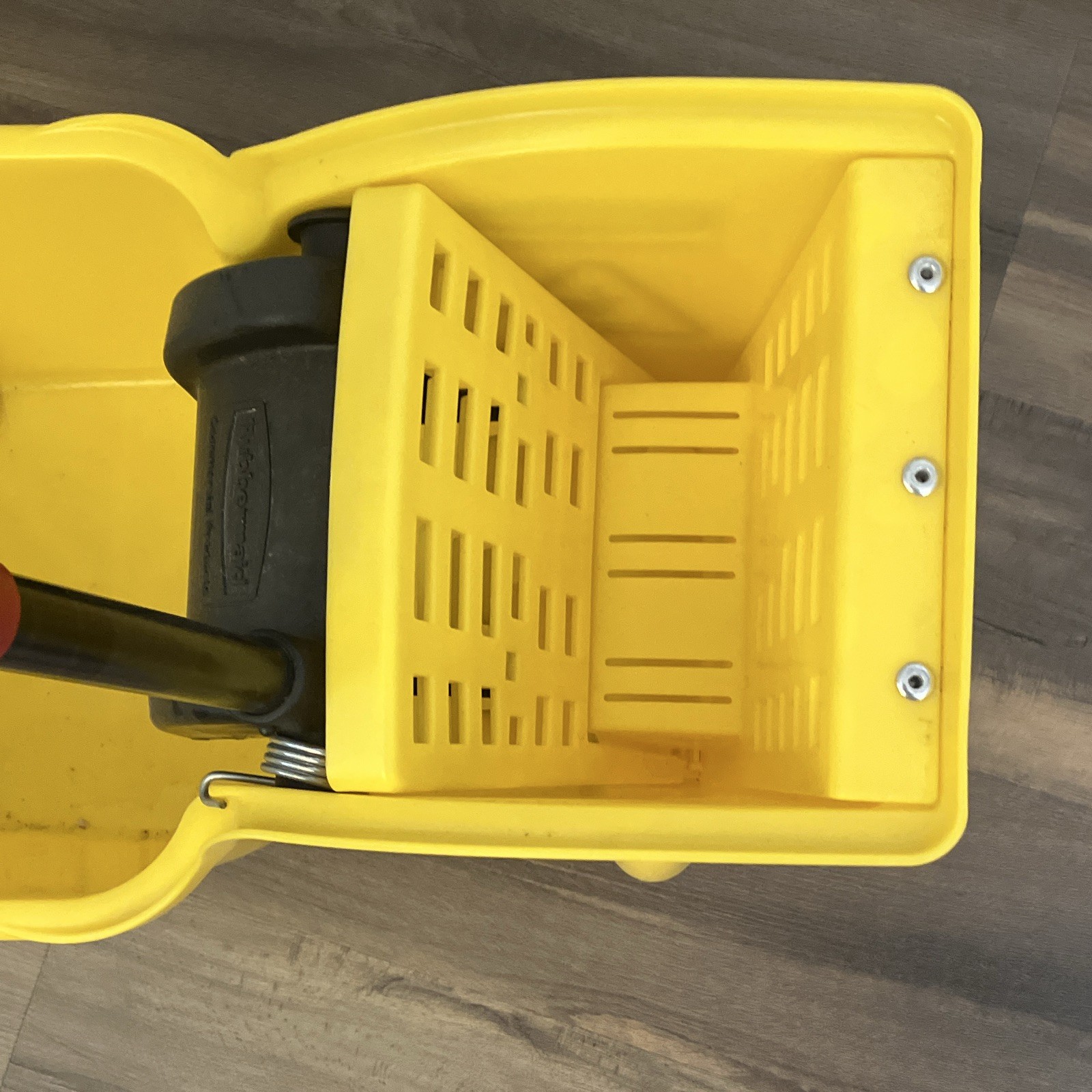 Rubbermaid Commercial Products Yellow Rolling Mop Bucket Side-Press Wringer