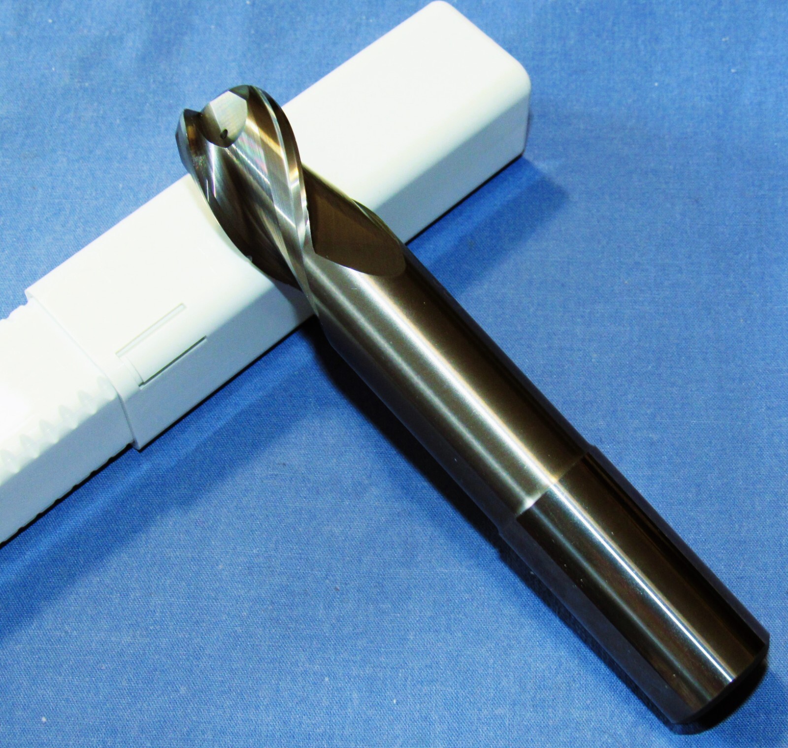 HELICAL Carbide End Mill 3/4 dia. 3 flute 1″ LOC 0.190″cr 3″ Reach 4-1/2 OAL