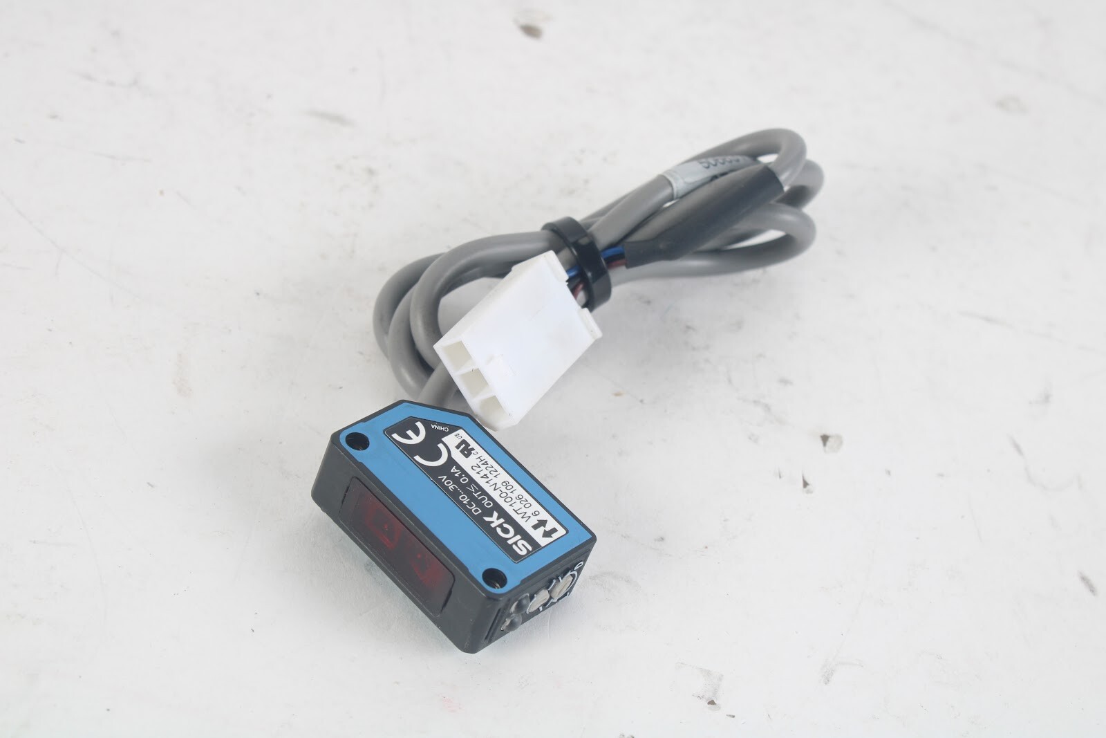 Sick WT100-N1412 Photoelectric Switch / proximity sensor
