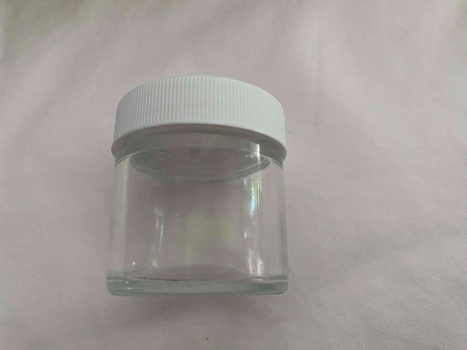 Uline S-17073P – W , 1 oz. Straight Sided Glass Jar , White Plastic Cap ( 13 CT)