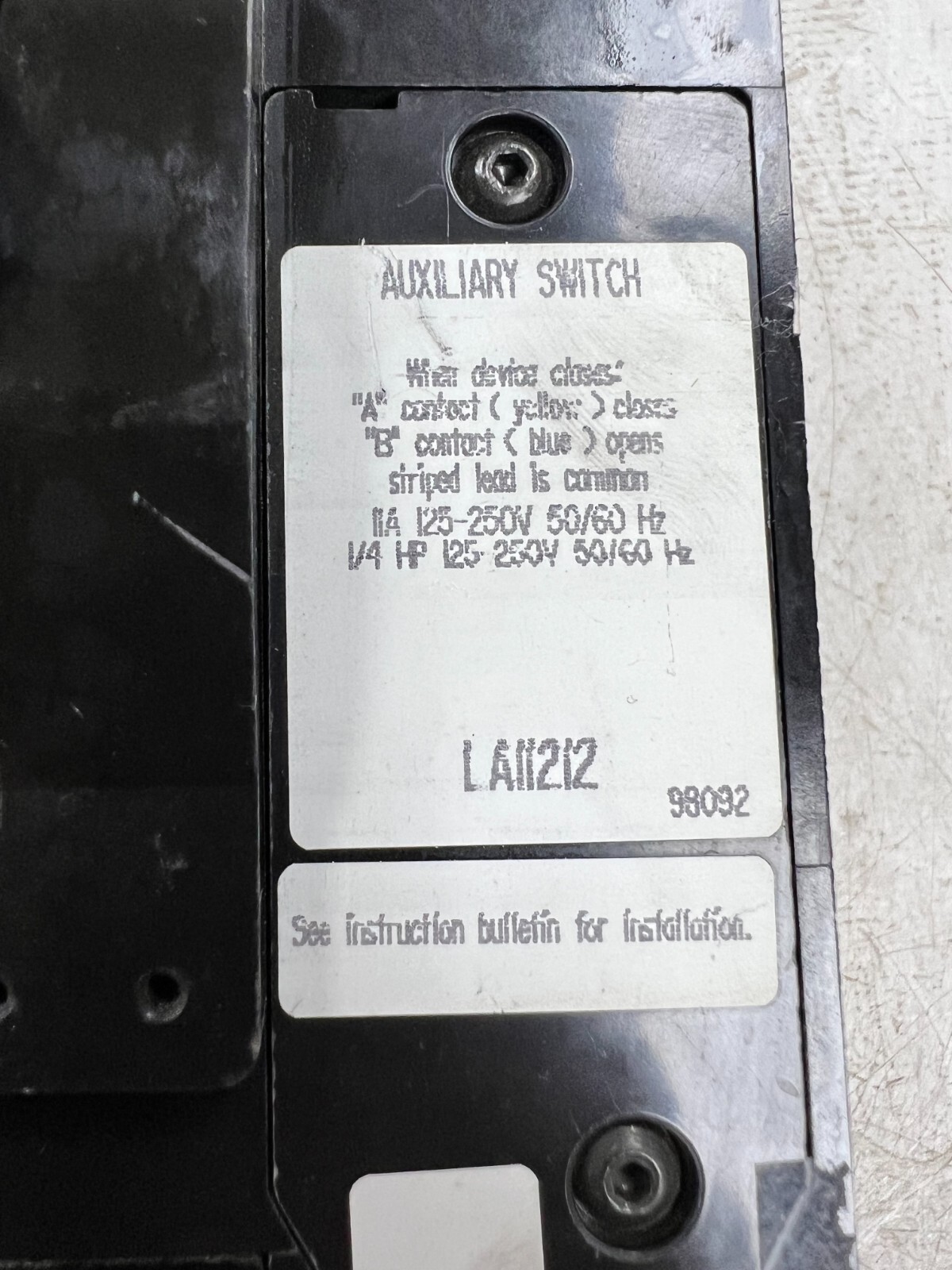 👀 SQUARE D 400A CIRCUIT BREAKER 500 VDC 3P LHL3640030DC1616 W/ AUX & SHUNT TRIP