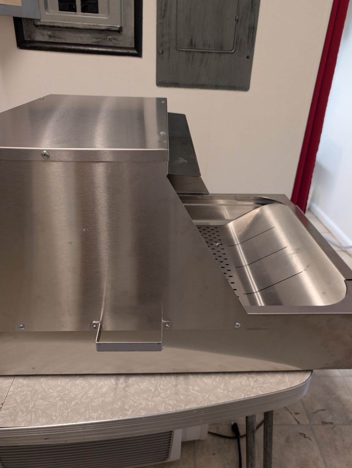 Hatco GRFHS-21 Glo-Ray 21″ Portable Fry Holding Station – 120V, 1200W