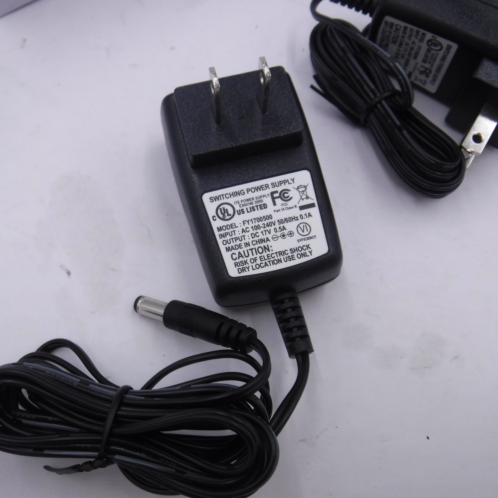 2 Pack FY1700500 17V 0.5A DC Output AC 100-240V 50/60Hz 0.1A C Input Charger