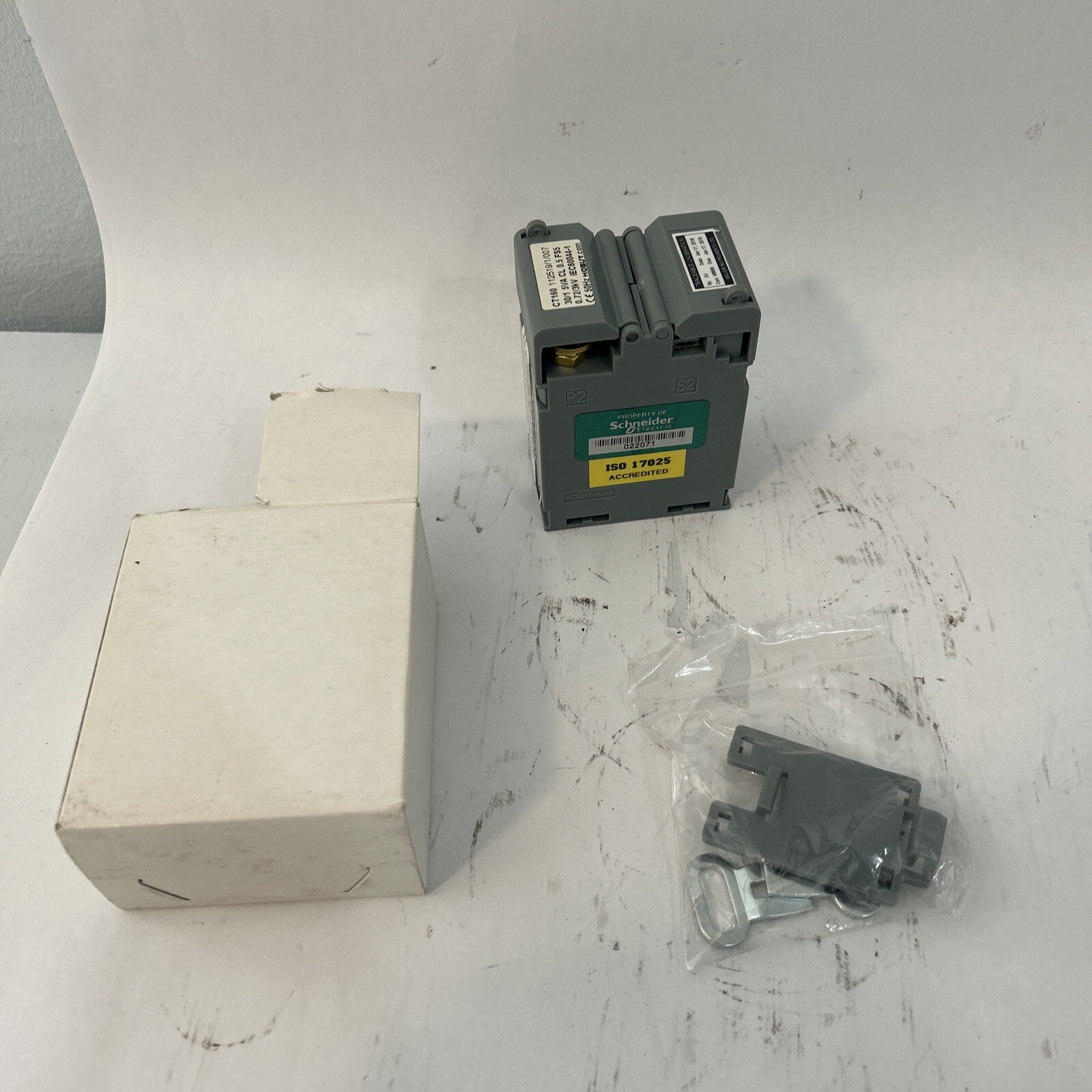 Hobut Current Transformer 112519/1/007 30/1 5VA CL 0.5 FS5 0.72/3A V IEC60044-1