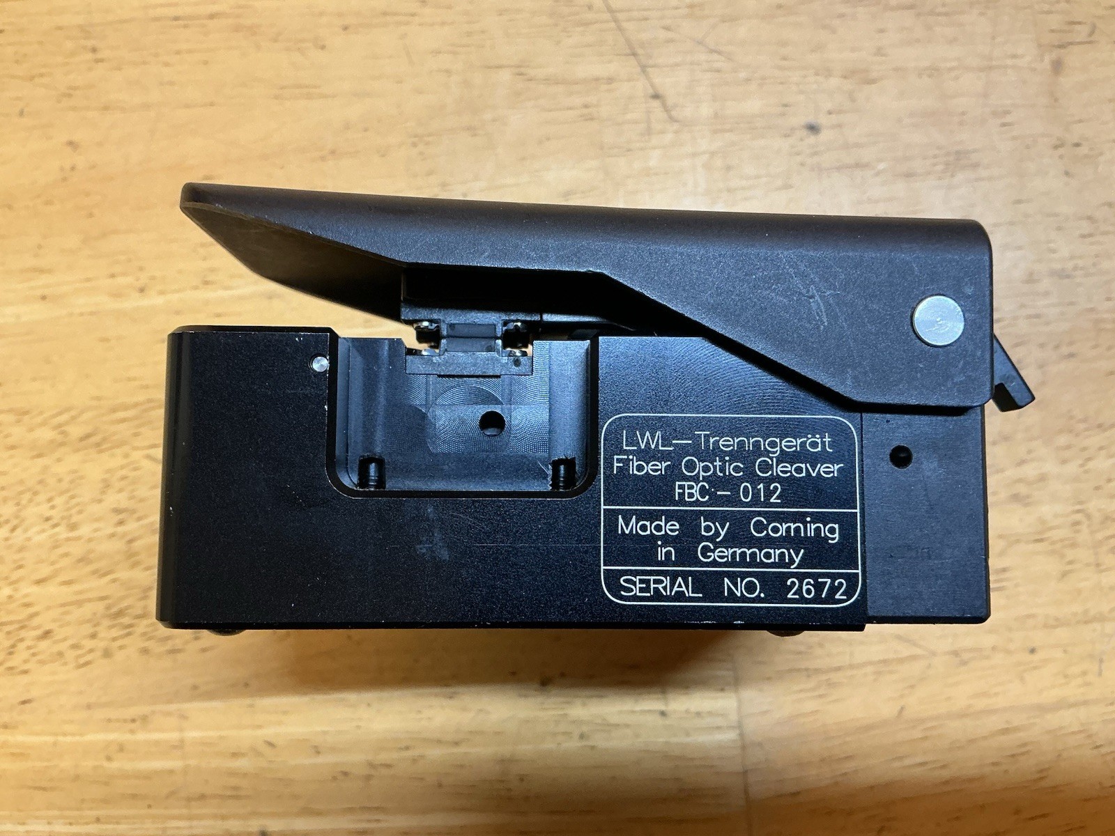 Corning FBC-012 Fiber Optic Cleaver