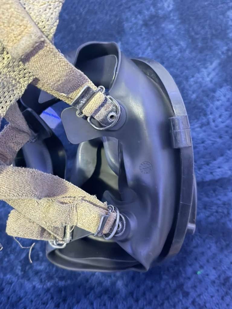 SCOTT AV-3000 MASK W/5PT NETTING – SIZE MEDIUM Firefighter SCBA AIR PAK