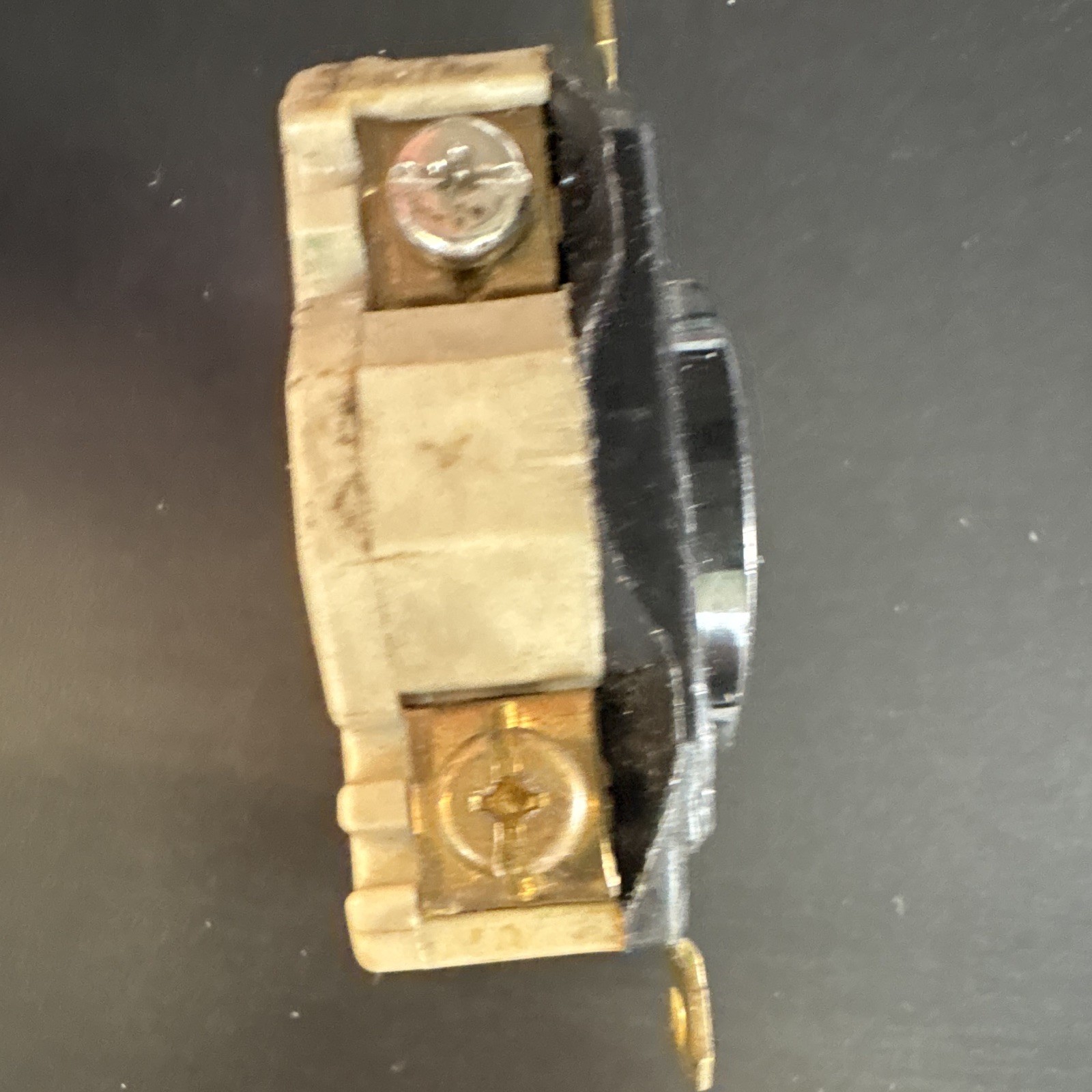Hubbell Twist-Lock L21-20R Receptacle 20A 120/208V 3 Phase Used Industrial
