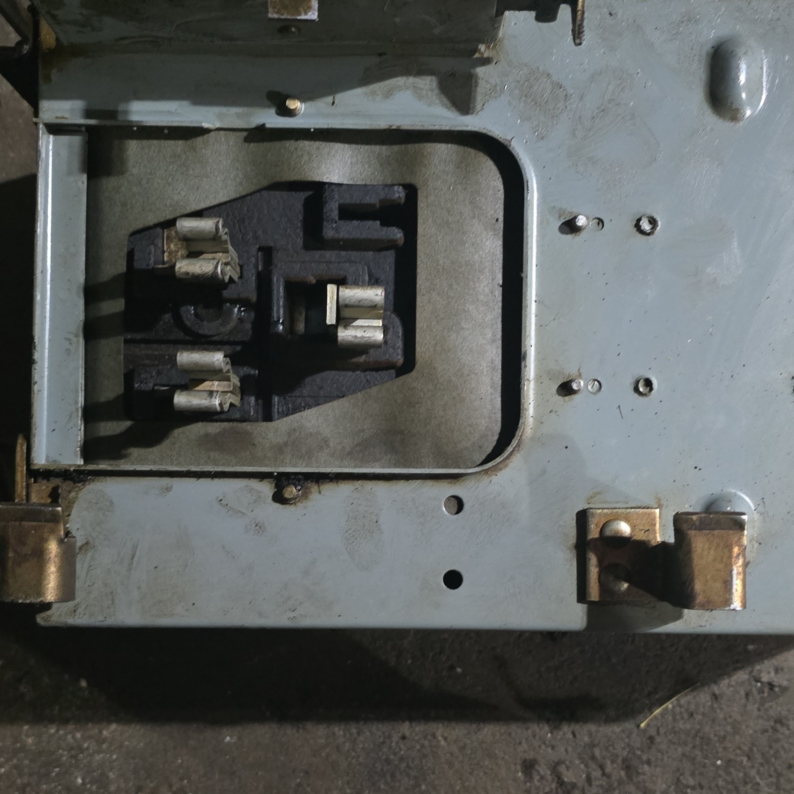 Square D I-LINE Busway Safety Switch P0-3203 Fused 30A 240VAC 3PH 3P